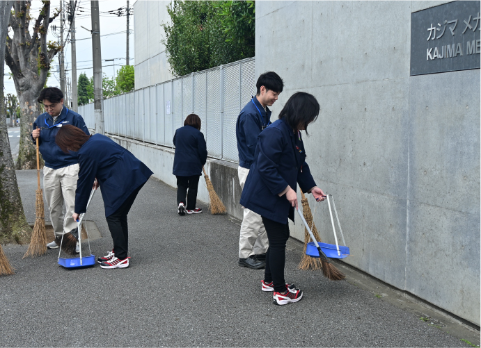 川越事業所付近の清掃活動